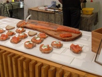 スモークした鱒のタルティーヌ