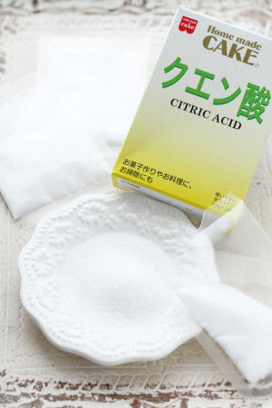 クエン酸はスーパーのお菓子売り場に 置かれている場合が多いです。