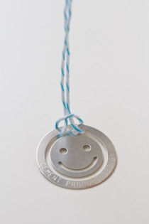 たくさんの笑顔をおすそわけ☆ 可愛いクリップとペーパーで簡単!七夕飾り