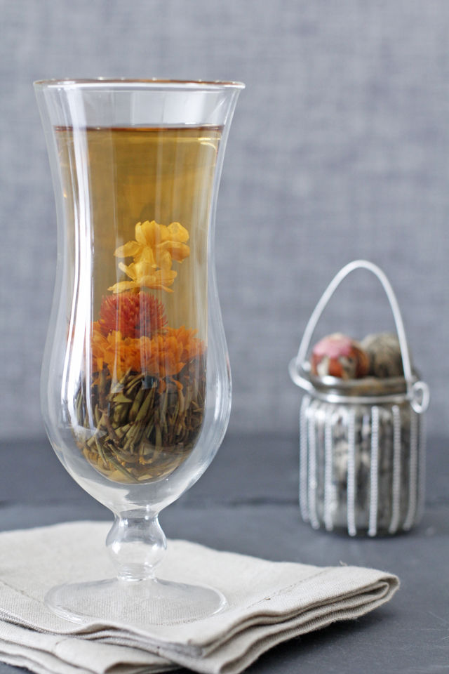 美しいサプライズ ガラス器に花開く 中国工芸茶のおもてなし 窪田千紘フォトスタイリングwebマガジン Klastyling Powered By ライブドアブログ