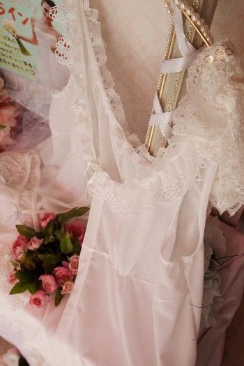 女性にとって、ランジェリーは特別なもの。 洋服の下で見えなくても、 可愛い下着はやっぱりテンションが上がります。