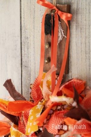 吊り下げ用に、 真ん中に長めのリボンをつけて 出来上がり。