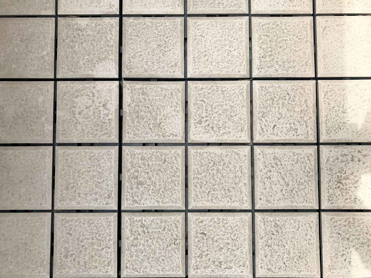 外タイル掃除には塩素系漂白剤が便利 ココロのくらし ニトリマニアの 静岡 整理収納アドバイザー Powered By ライブドアブログ