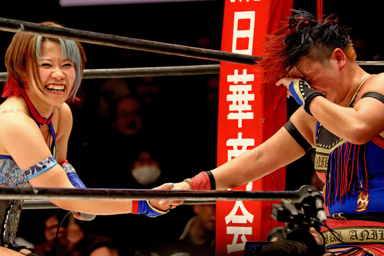 18 12 29 大畠美咲 選手 水波綾 選手 まっくすのプロレスフォト 人生で大事なことは全てプロレスが教えてくれた