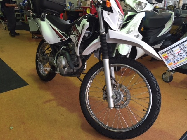 ヤマハXTZ125 前後ホイール 有り難い