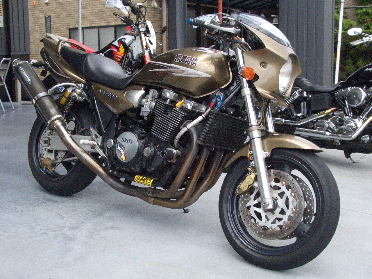 XJR1200 セパハン用　エグリタンク（自家塗装） XJR1200 RZスタイル タンクラインステッカーセット 白車用
