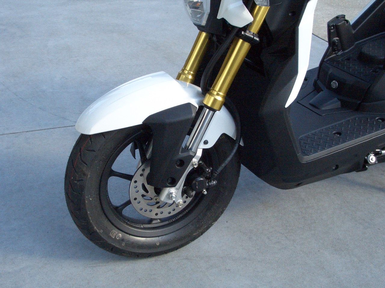 ホンダ zoomer x 2013モデル 入荷 モーターサイクルプロショップ ケィマックスのブログ ホンダ zoomer x 2013モデル 入荷 モーターサイクルプロショップ ケィマックスのブログ