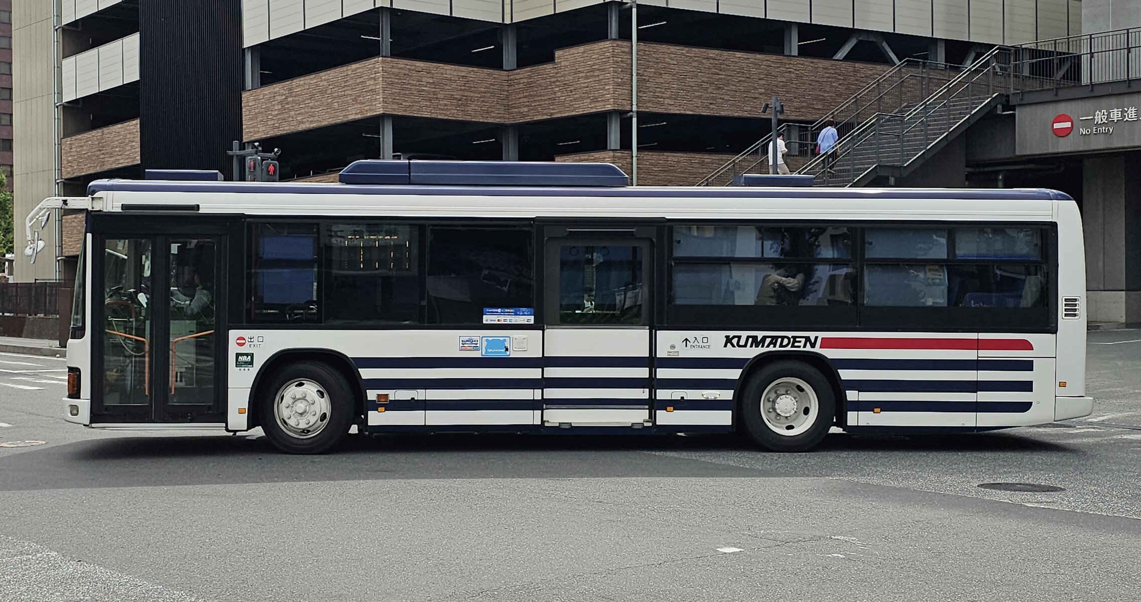 熊本電気鉄道 熊本200か1621 : 🚌BUS画像館熊本🚏くまモンのIC