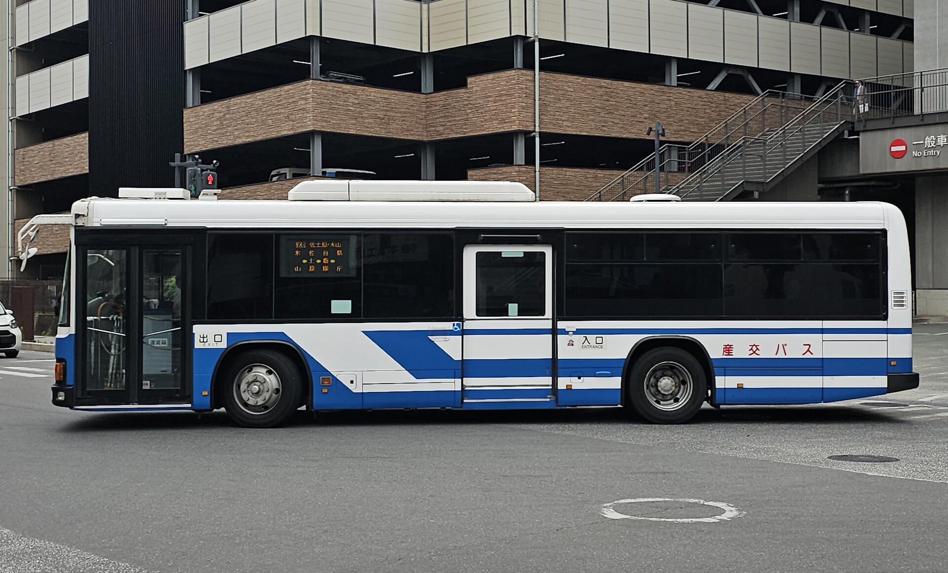九州産交バス 熊本200か1744 : 🚌BUS画像館熊本🚏九州産交バス 空港