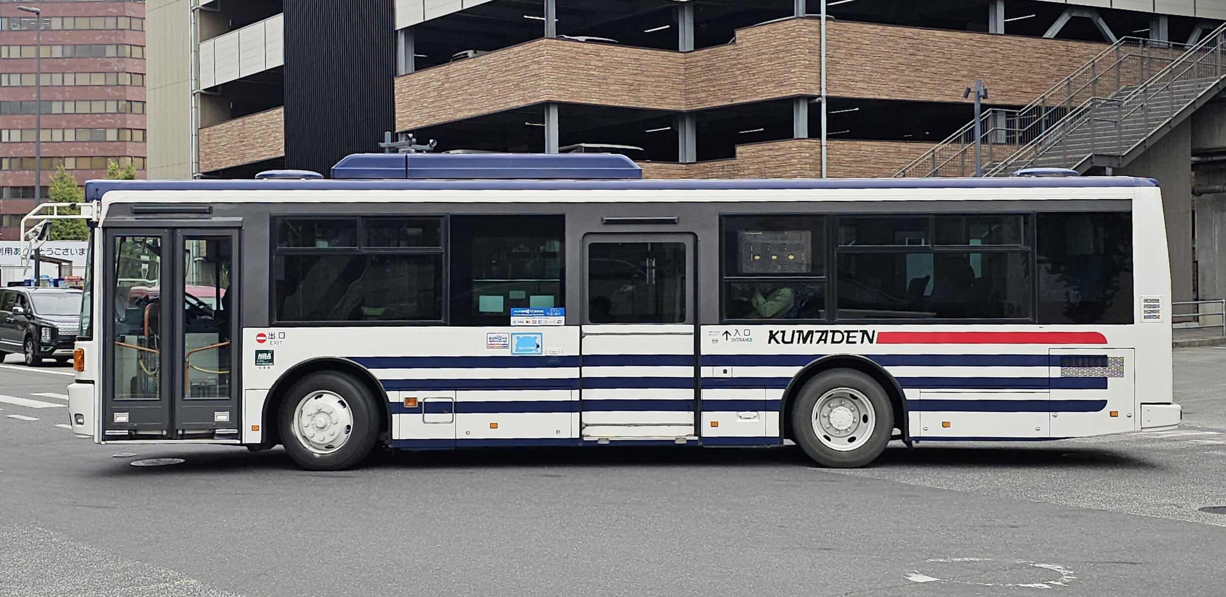 熊本電気鉄道 熊本200か1772 : 🚌BUS画像館熊本🚏くまモンのIC