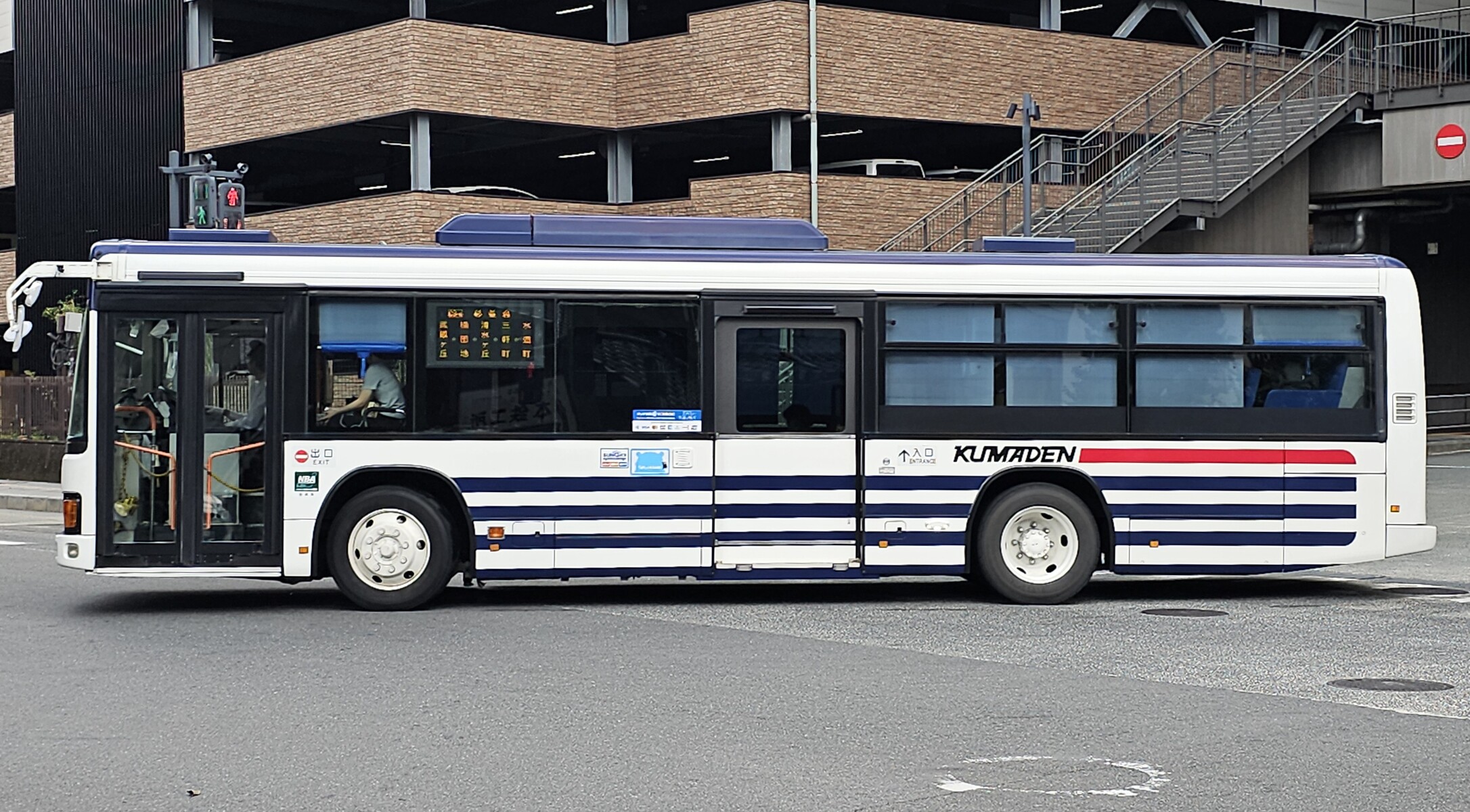 熊本電気鉄道 熊本200か1621 : 🚌BUS画像館熊本🚏九州産交バス 空港