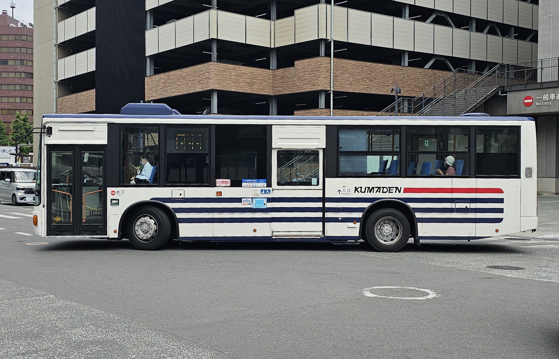 熊本電気鉄道 熊本200か1468 : 🚌BUS画像館熊本🚏九州産交バス 空港
