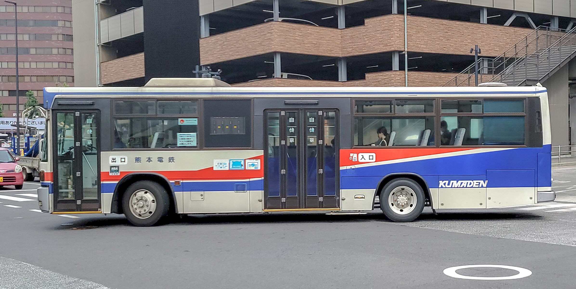 熊本電気鉄道 熊本22か3293 : 🚌BUS画像館熊本🚏九州産交バス 空港