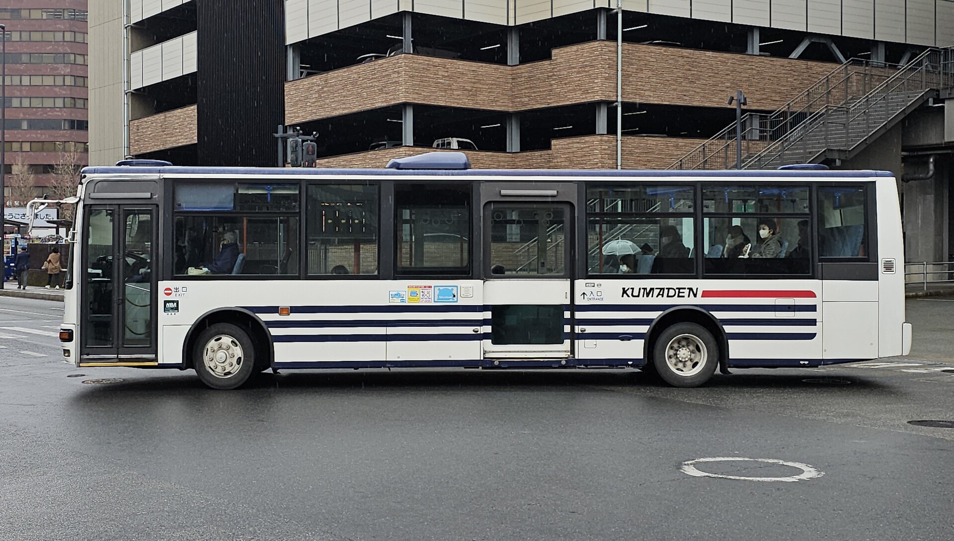 熊本電気鉄道 熊本200か1415 : 🚌BUS画像館熊本🚏九州産交バス 空港