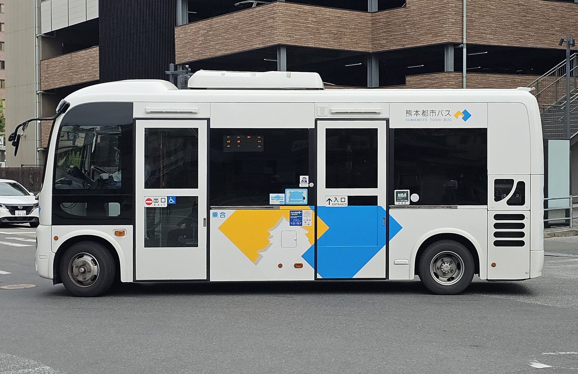熊本都市バス 熊本200か943 : 🚌BUS画像館熊本🚏九州産交バス 空港
