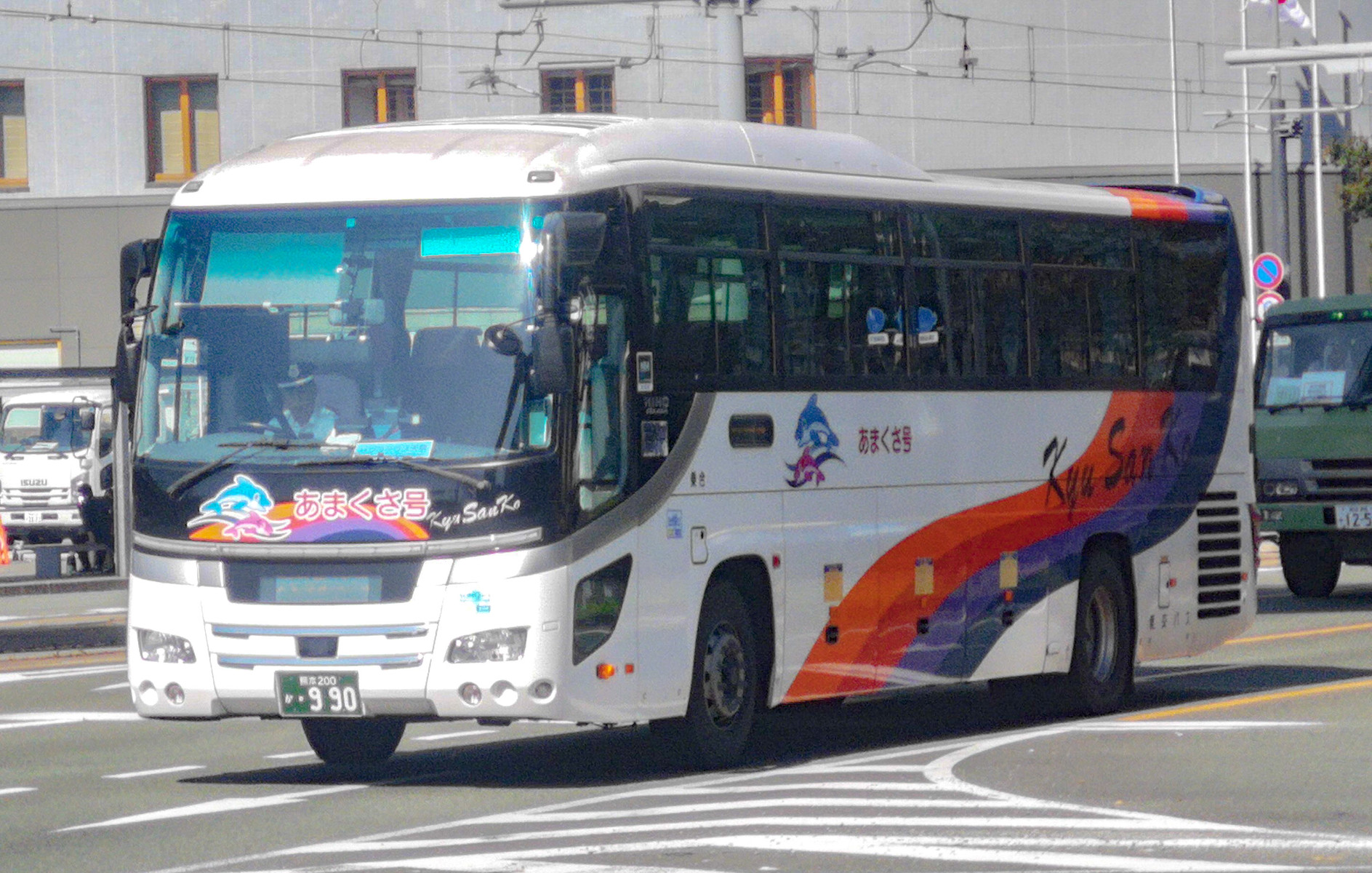 産交バス 熊本0か990 ｂｕｓ画像館熊本 4月1日より やまびこ号 熊本 大分 たかちほ号 熊本 延岡 運賃改定 Ic共通定期券サービス開始 電鉄バス 深夜バス運行再開
