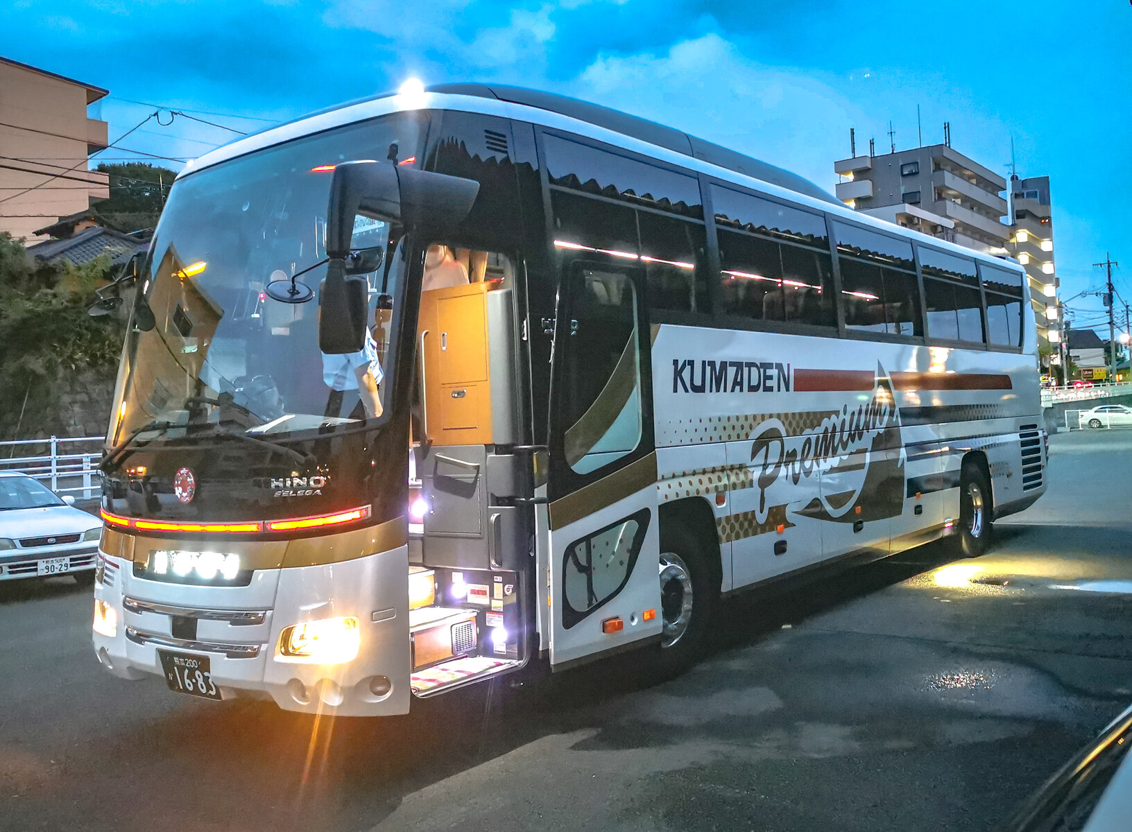 熊本電気鉄道 熊本200か1683 : 🚌BUS画像館熊本🚏くまモンのIC
