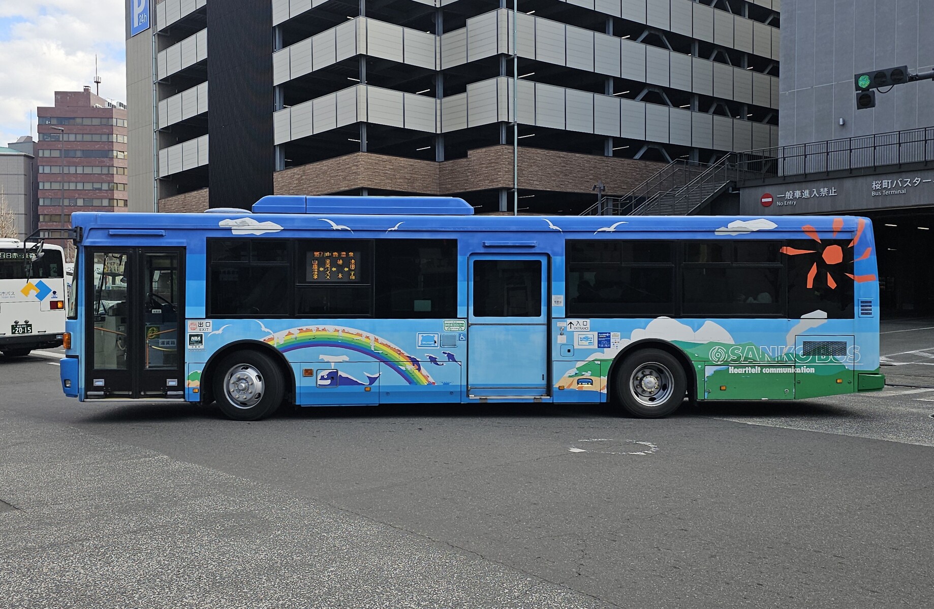 九州産交バス 熊本200か588 : 🚌BUS画像館熊本🚏6月6日(土)から