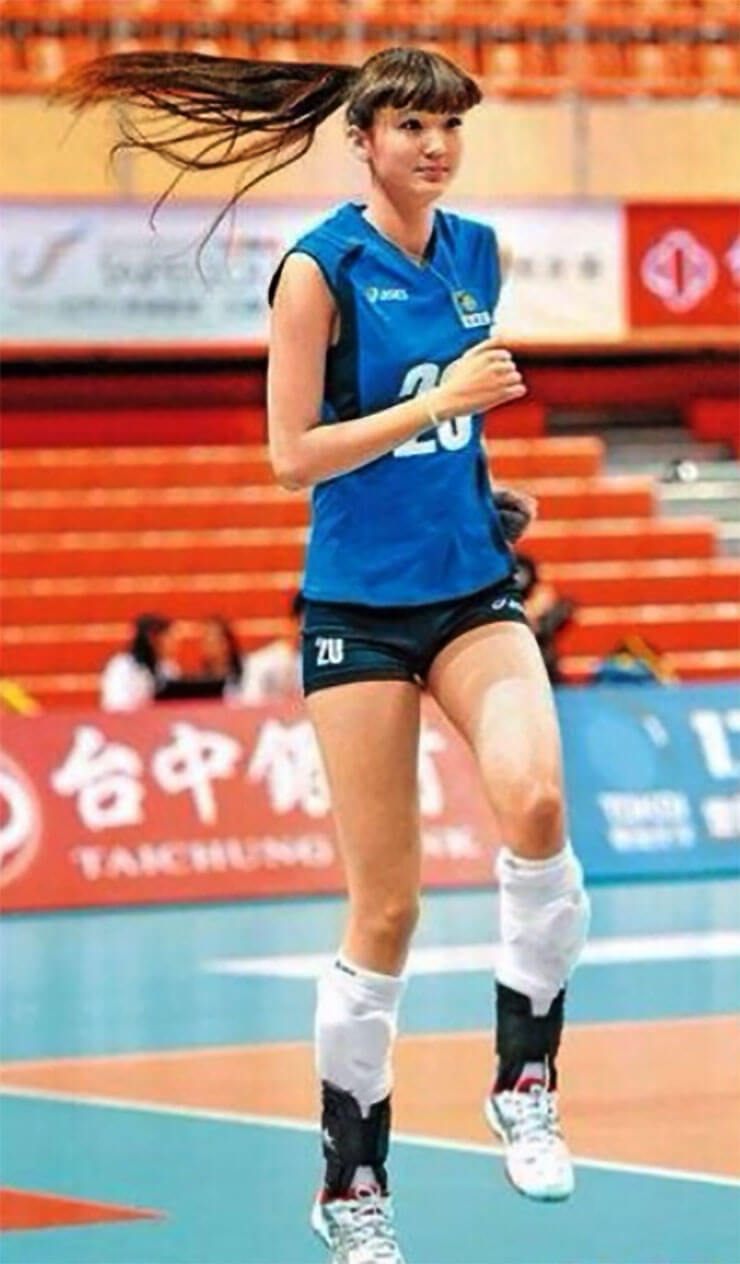 画像 サビーナ選手が美しすぎる １２頭身 超美脚 バレー Quickスポーツまとめ