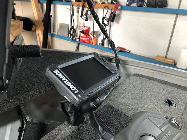 LOWRANCE（ローランス）ELITE-7Ti2 取り付け。 : 本日の船大工。
