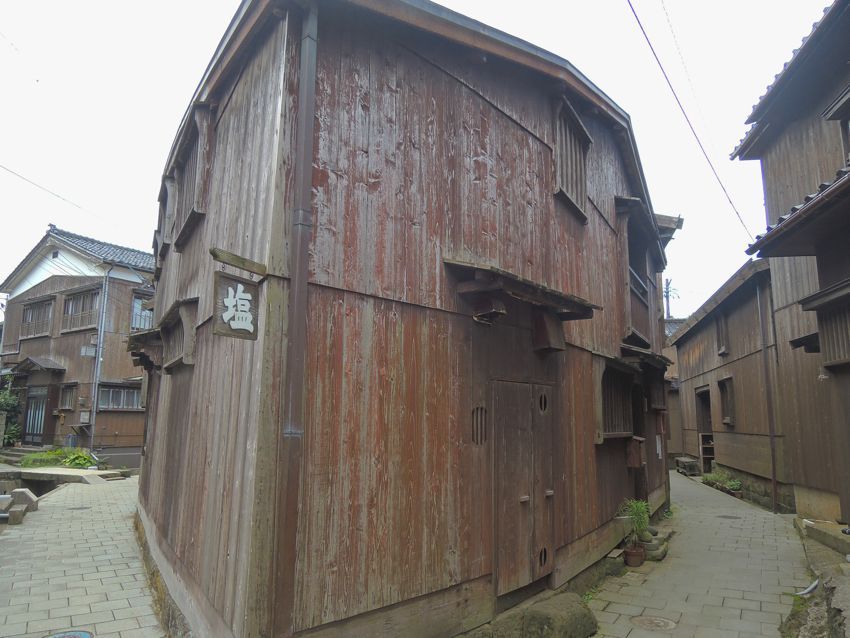 Architecの寄りみちカメラ : 新潟 / 佐渡 宿根木⑤ 集落・2