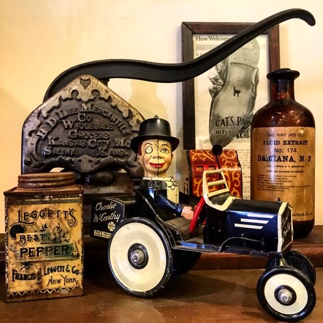 チャーリー マッカーシー : knock_on_wood blog