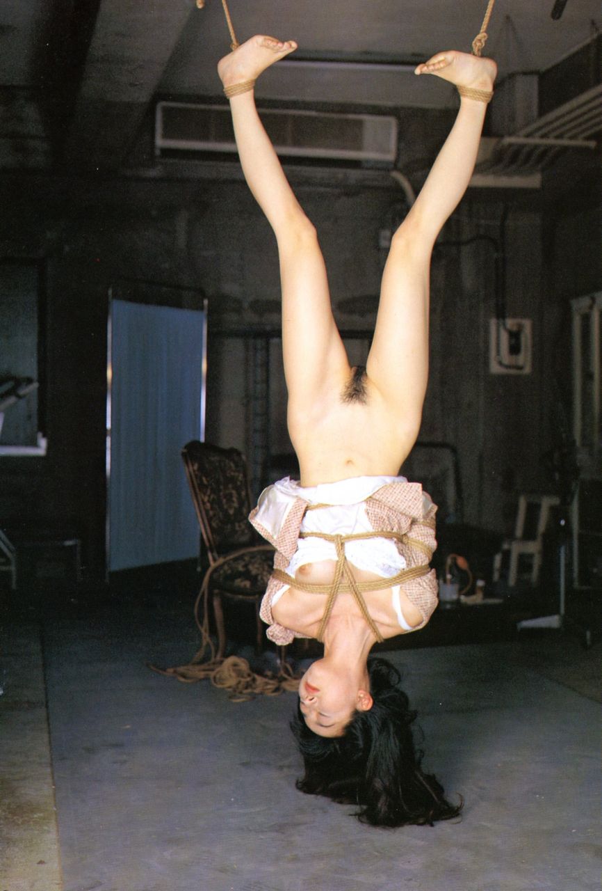 平沙織ヌード緊縛 