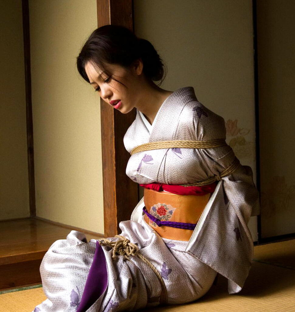 熟女　着物緊縛画像 美しき女性の緊縛美 (457) 着衣で緊縛された美女 (2) : ko_c_sanのblog