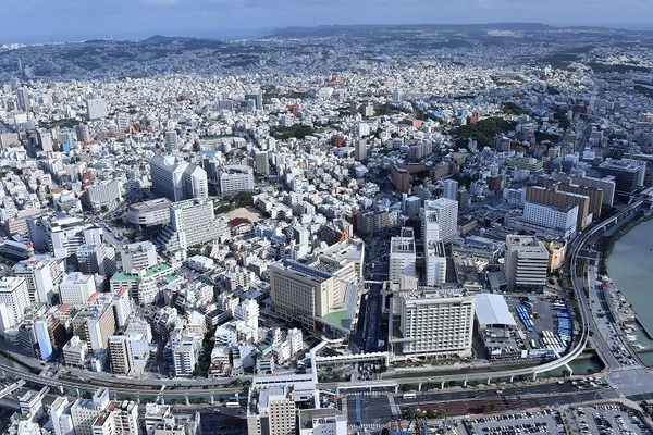 俺 那覇市 人口30万人 とかいう地方都市 南の島でのんびりした場所なんだろ 実際に行ってみた結果 2ch コピペ情報局