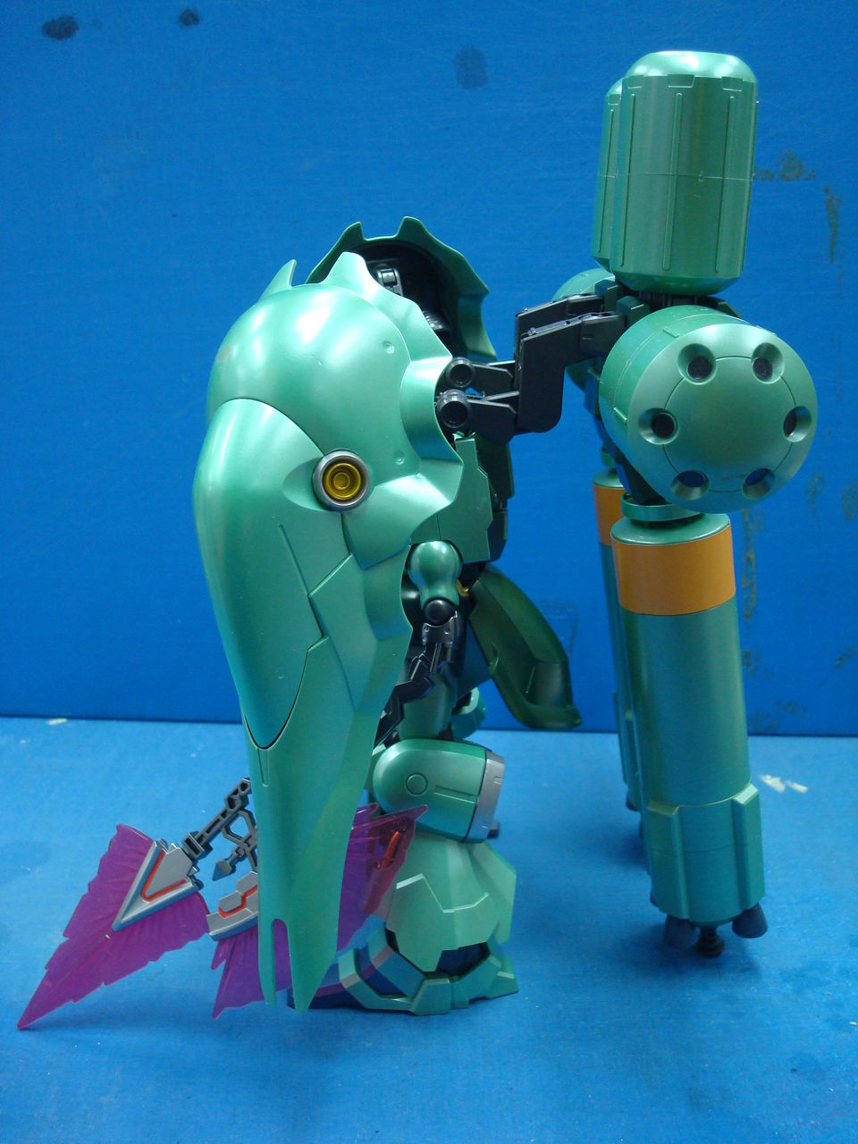 実演レポート「HGUC 1/144 クシャトリヤ・リペアード」を塗装したッ