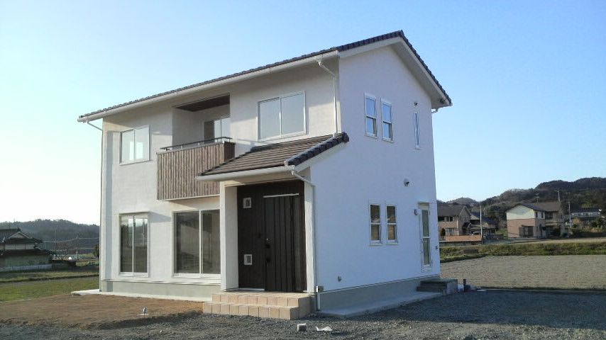 漆喰の壁に外壁塗装したい かかる費用や気をつけたいポイント 注意点は Limia リミア