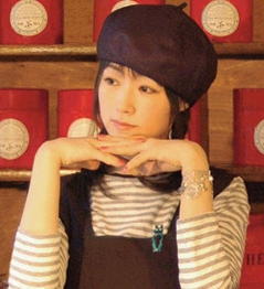 こんな美人の店員さんがいたら！？ 「小松未歩8 ～a piece of