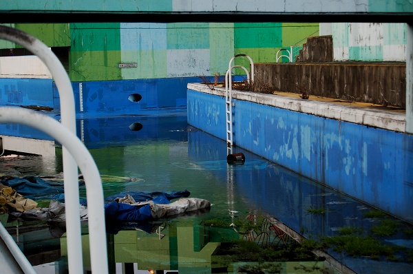 廃墟になった大プール 廃墟ディスカバリー