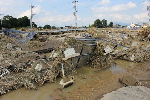 鬼怒川越水現場１