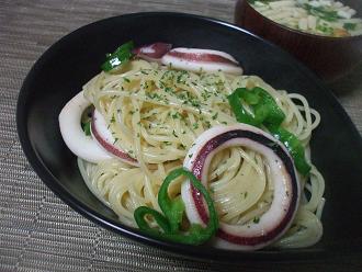 イカとピーマンの和風パスタ