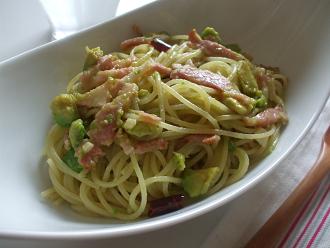 アボカドのペペロンチーノ 飲食店では教えてくれないナイショのレシピ