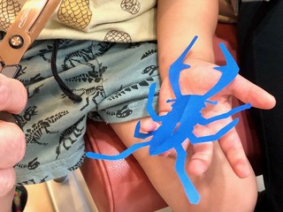 クワガタ紙切り