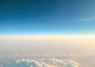 機上で