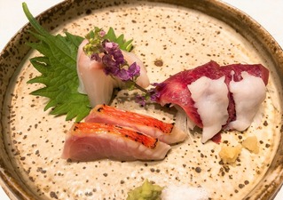 馬刺し