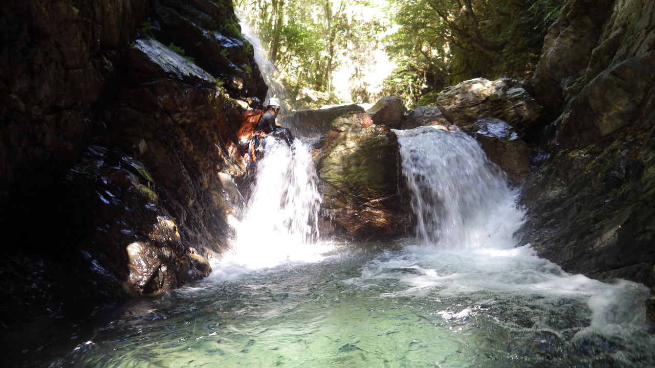 18B3D3FA-960F-4EE3-B3EE-96D1D368EF4B