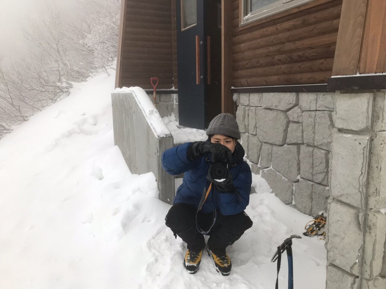 3D80E805-17B0-4225-BE40-E7C960B124EA