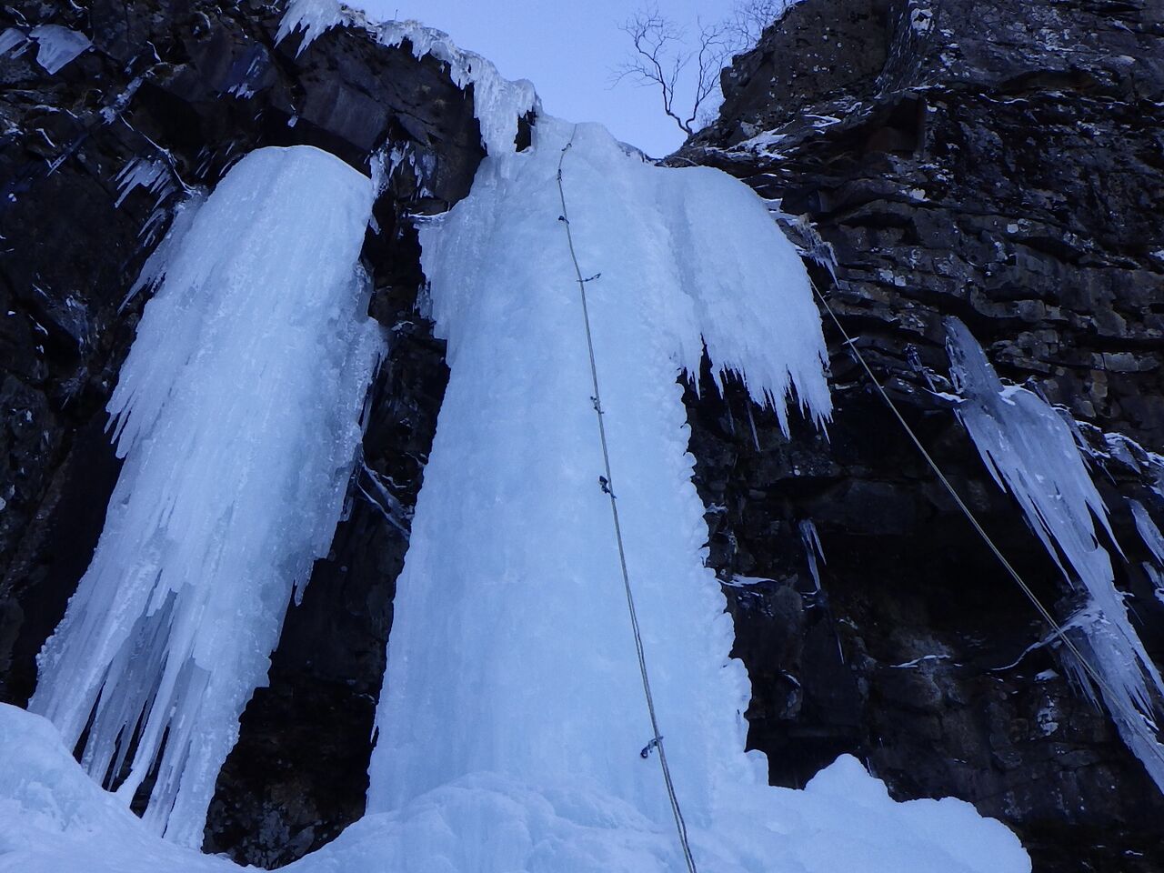 F4CF0AB1-4CCC-4E3C-9964-8AEDE73CCC8F