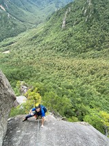 9819B96A-5B29-4F2E-AB56-586C51400724