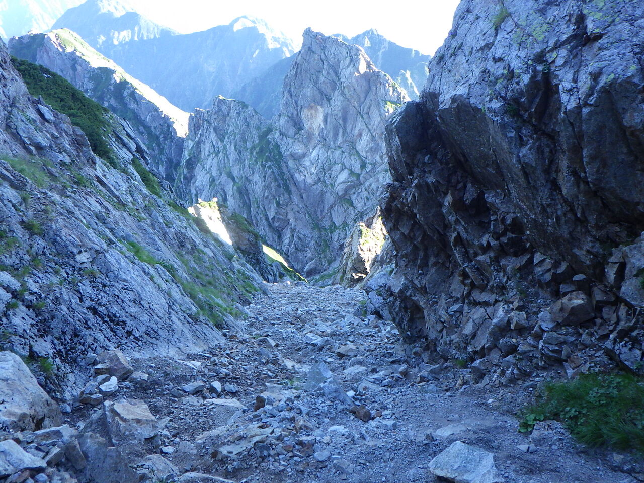 FFF96863-3751-4B87-B96A-43920651345C