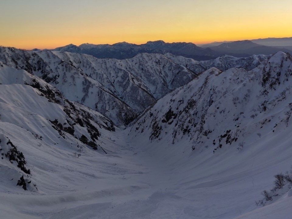 40ED9B08-5FE7-4546-86C0-6C05B5B7DF70