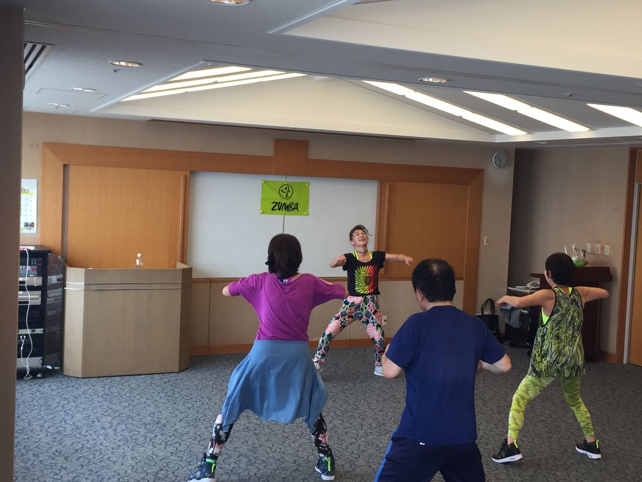 みこちゃん サンデーサークルの報告と 6月 7月のお知らせ 街角イベントを楽しもう By とみやん