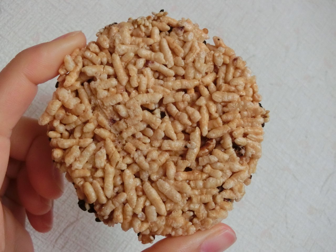 私の好きなタイのお菓子 甘い揚げせんべい 今日もここからサバーイ サバーイ In 高知