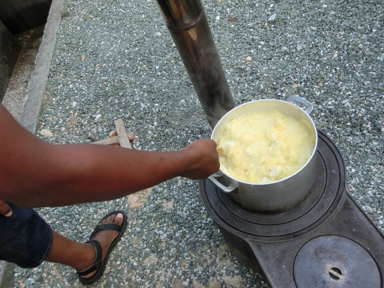 ウガリパーティー 今日もここからサバーイ サバーイ In 高知