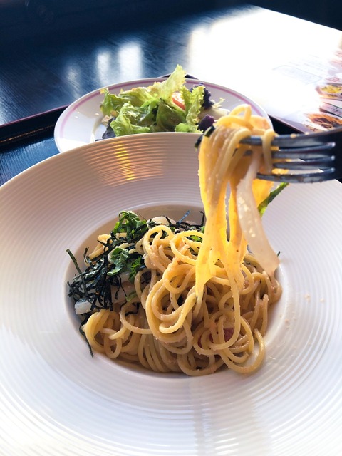 47892921-9728-4601-9F49-64467BB61732