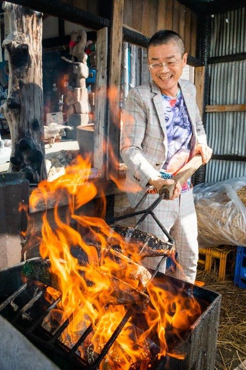 B9F40A41-4541-41C7-ADFB-3006F31922D6